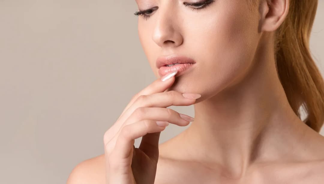 Jak długo utrzymuje się efekt powiększania ust kwasem hialuronowym?